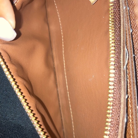 Louis Vuitton Monogram Accordeon Wallet - Picture 5 of 10